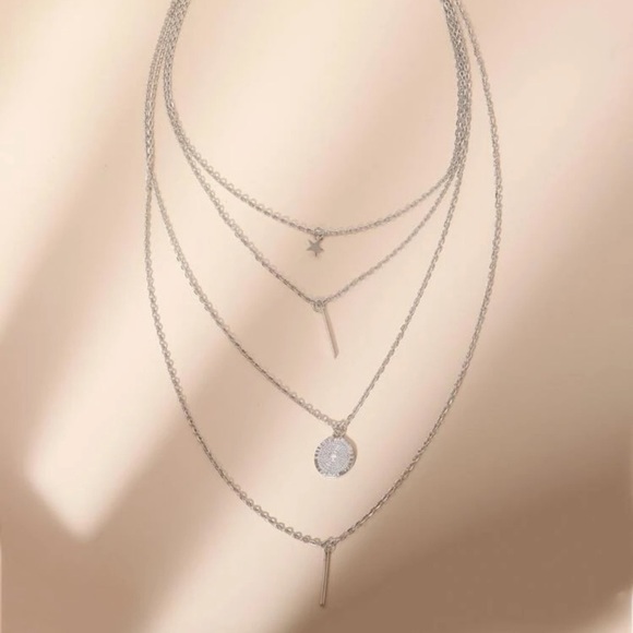 Sale! Minimalistic Silver Tone Layered Star & Bar Necklace - Picture 2 of 5